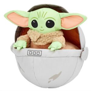 Baby Yoda / the child dog toy